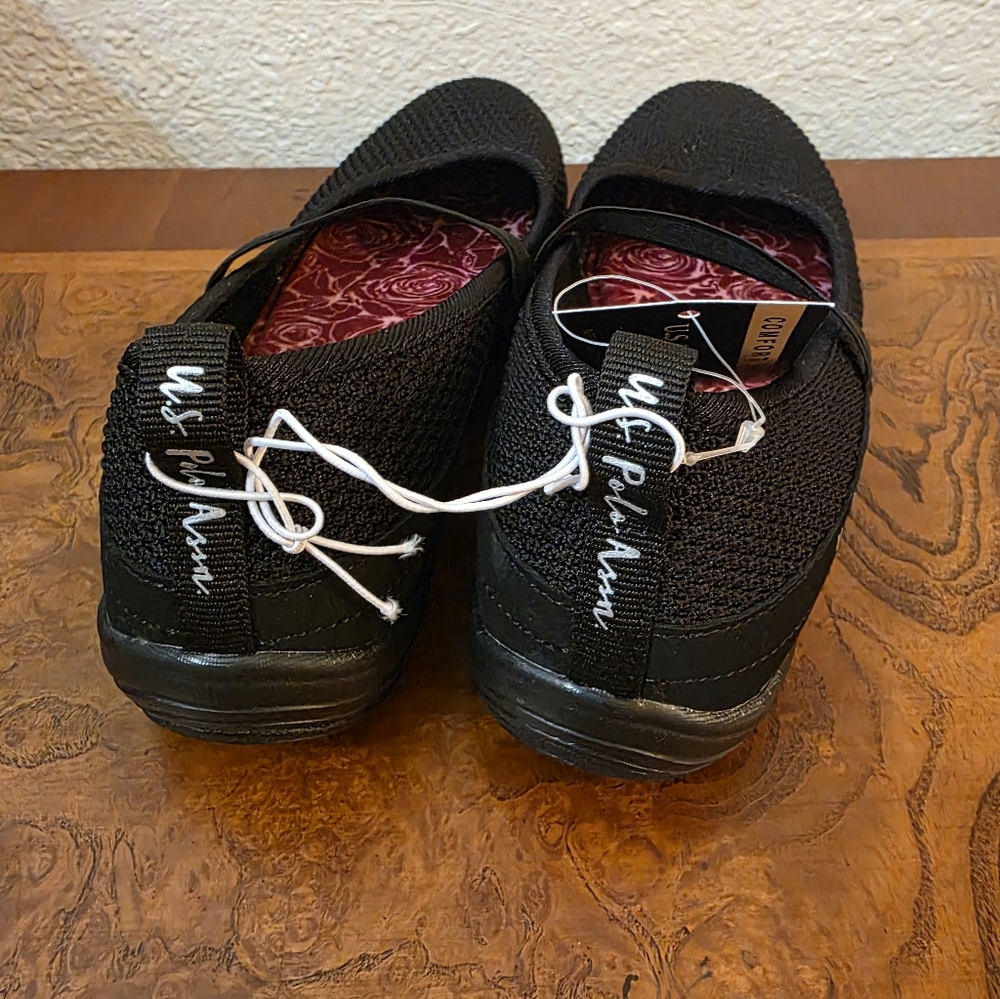U.S. Polo Assn. Black Mary Jane Shoes - Picture 4 of 5
